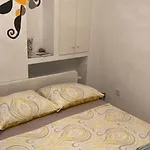 Agora In Old Town Vikendica *