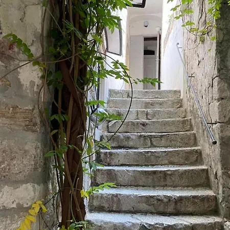 Agora In Old Town Дом отдыха Трогир