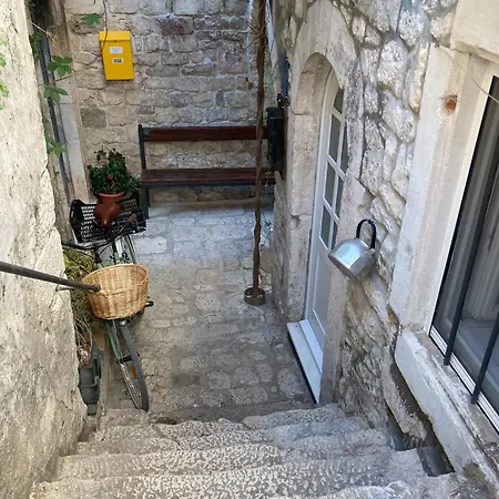 Agora In Old Town Дом отдыха Трогир