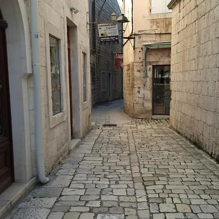 Agora In Old Town Дом отдыха